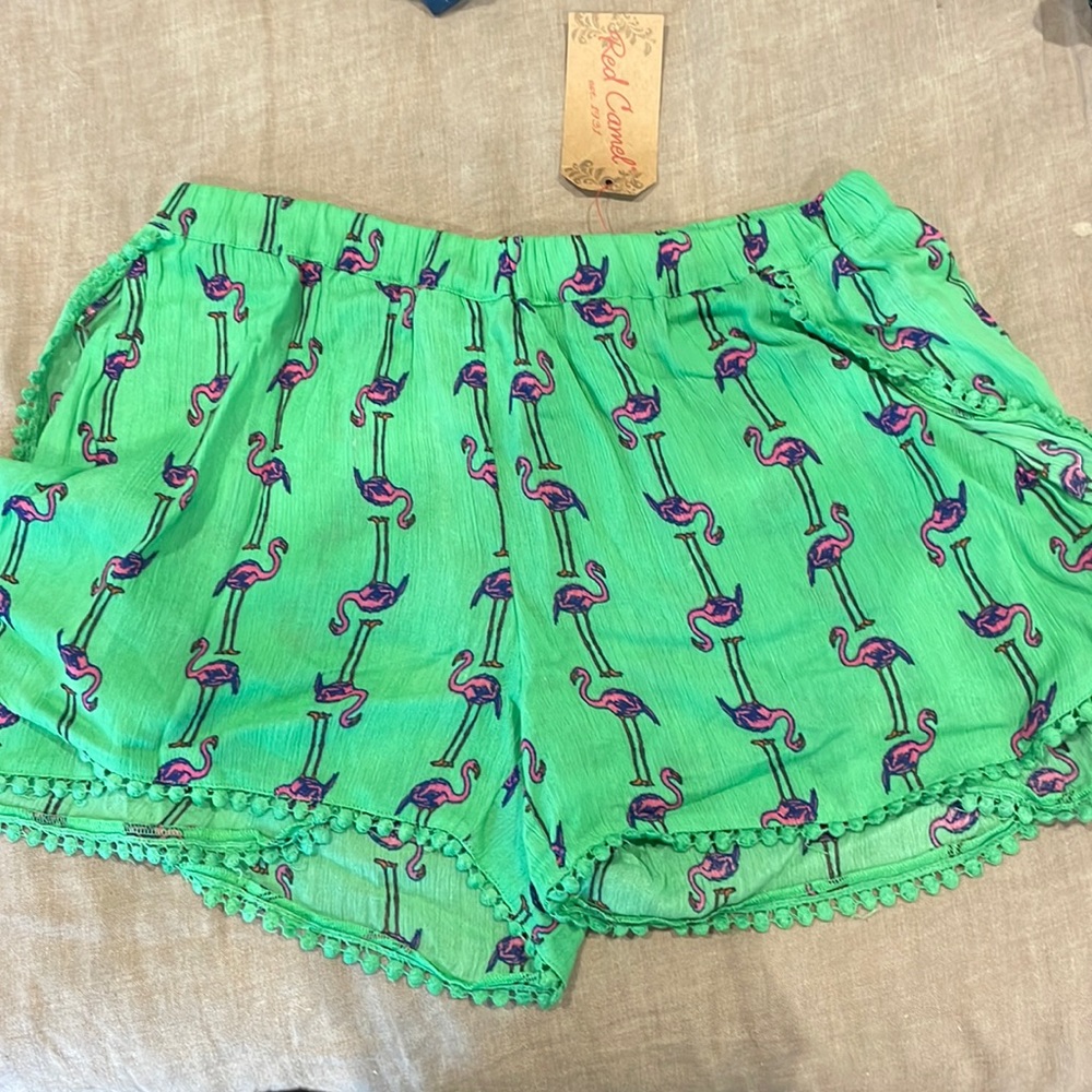 Adorable island shorts